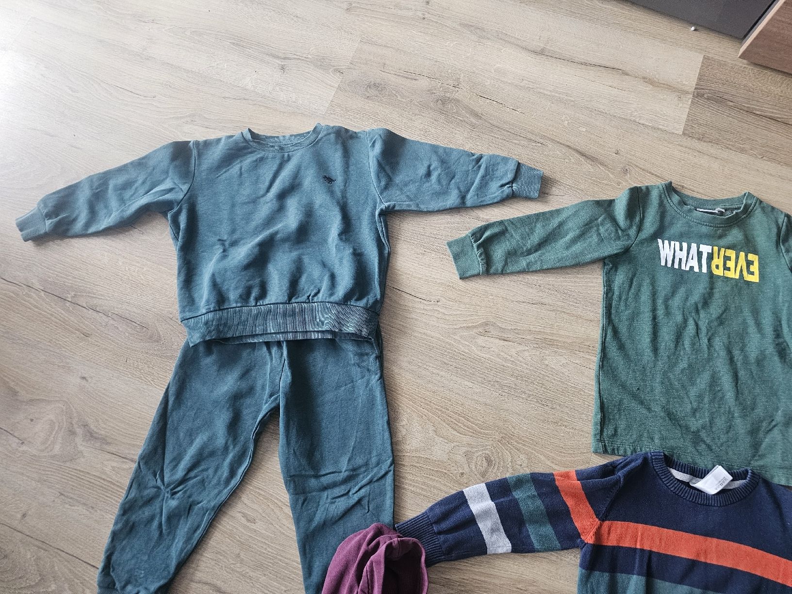 Lotti & Set di vestiti: Kinder Kleiderpaket Grösse 110 – Usato da Grosshöchstetten venduto da Qenko 1