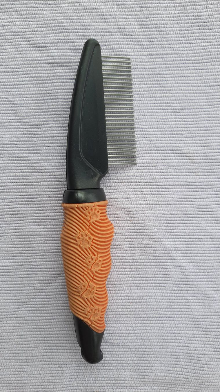 Pflegeprodukte & Putzartikel: Hunde - Trimmmesser / Fuminator – Gebraucht aus Giswil von aethra 4