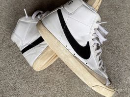 Nike Sneaker, weiss, halbhoch Gr. 40