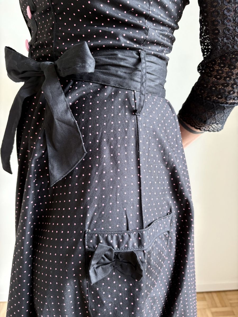 Kleider: Rockabilly vintage Neckholderkleid von Hell Bunny – Gebraucht aus Zürich von wei_8n2l 2