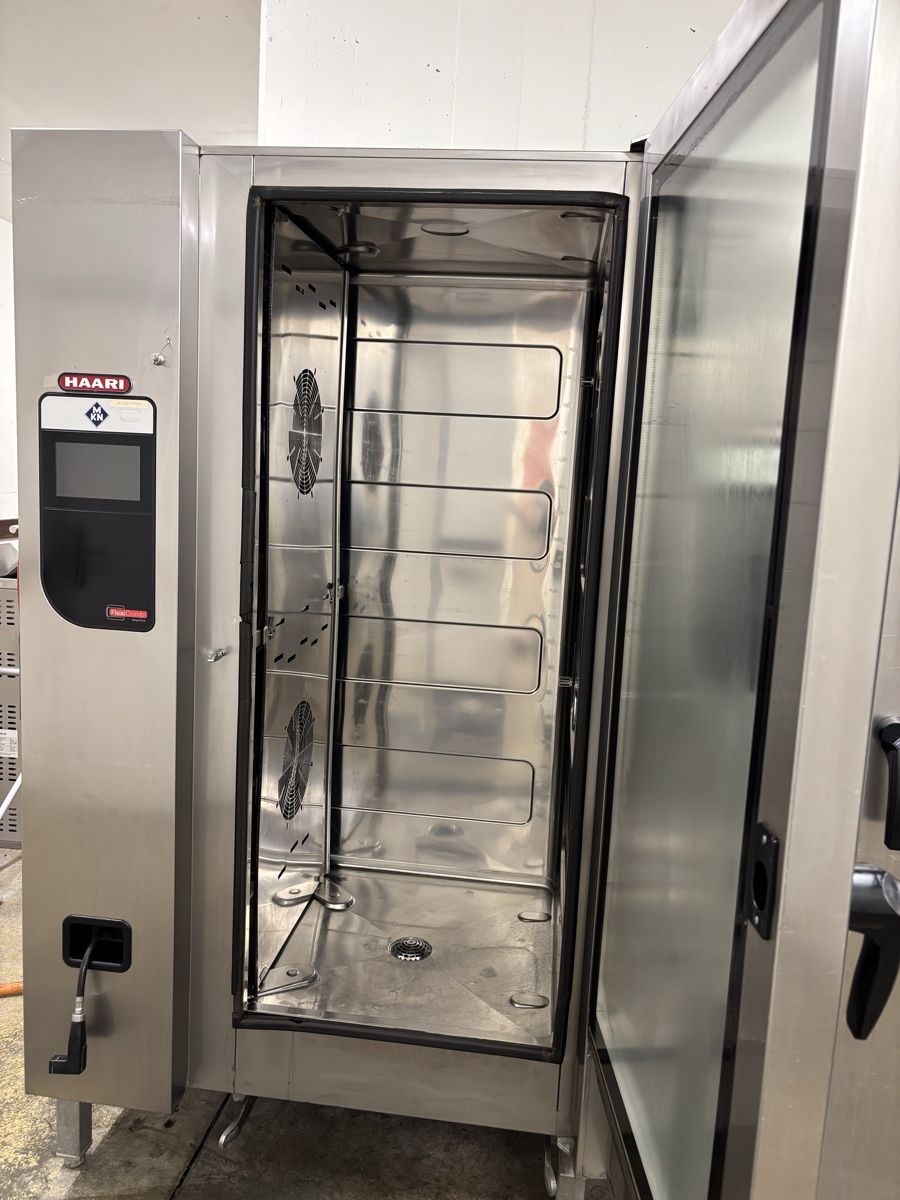 Forni: MKN Combi Steamer Profi 2 Stück – Usato da Dietikon venduto da dia_y8y5 2