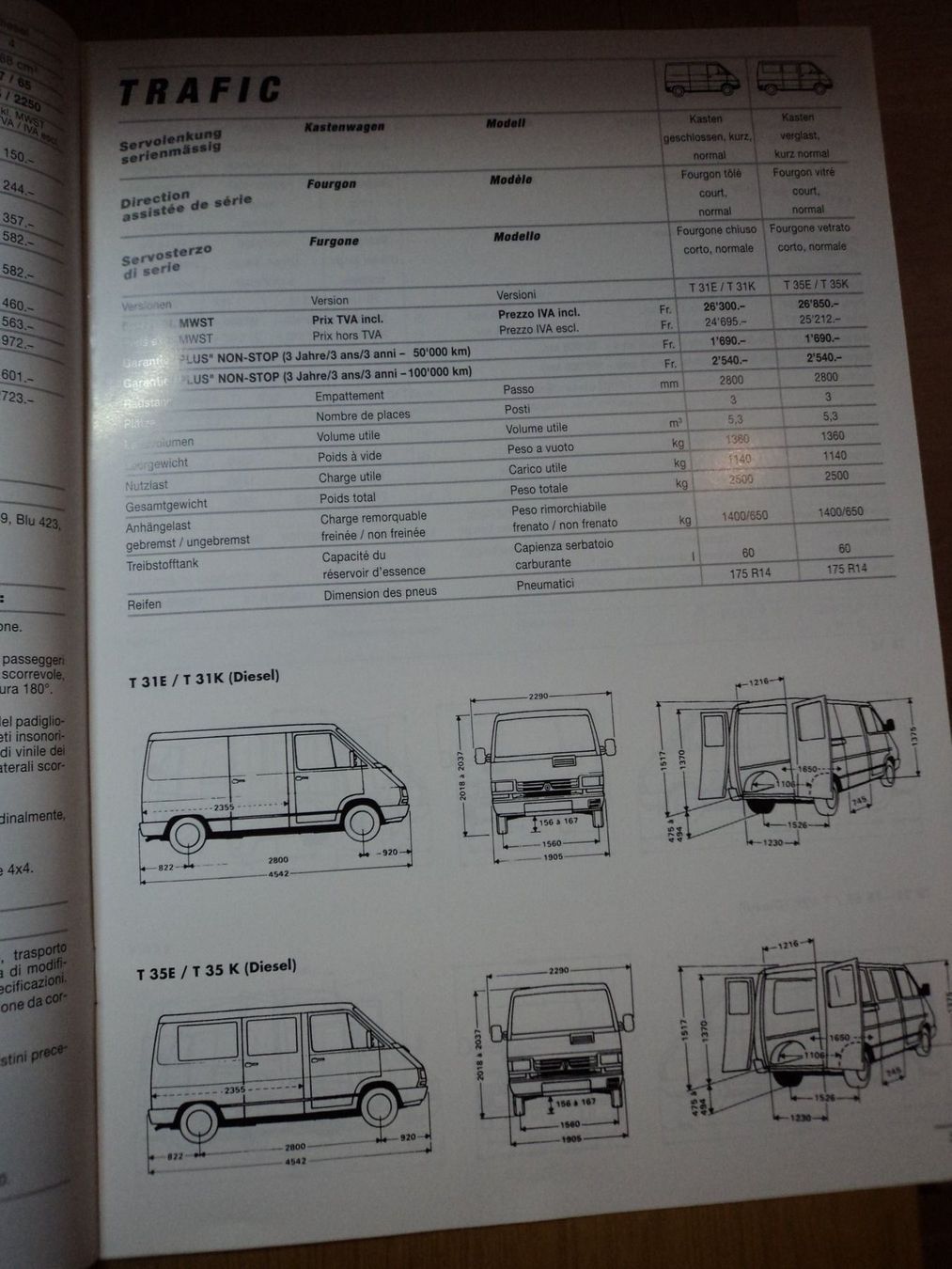 Renault Dokumente: Prospekt Renault Traffic Transporter 1996 – Gebraucht aus Schwarzenburg von modelCARama 2