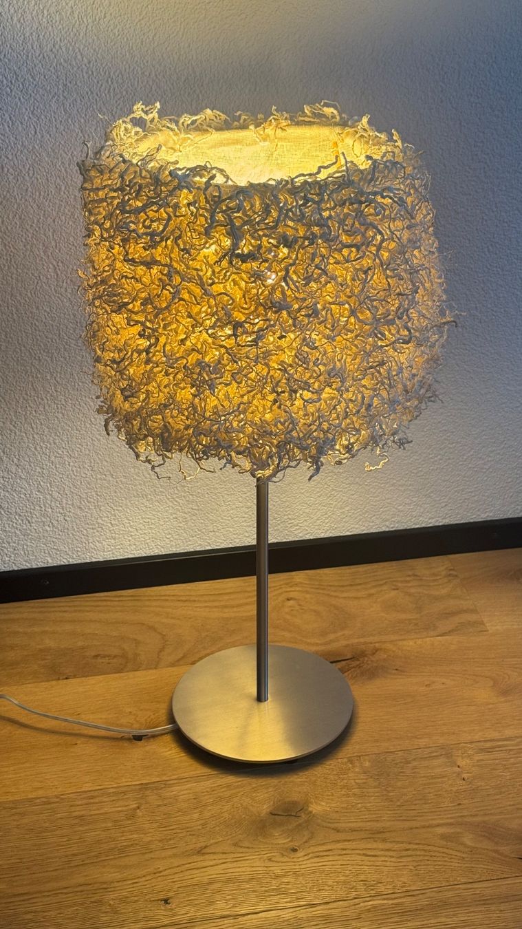 Lampade: Design-Tischleuchte mit LED – Usato da Lohn-Ammannsegg venduto da nw74 1