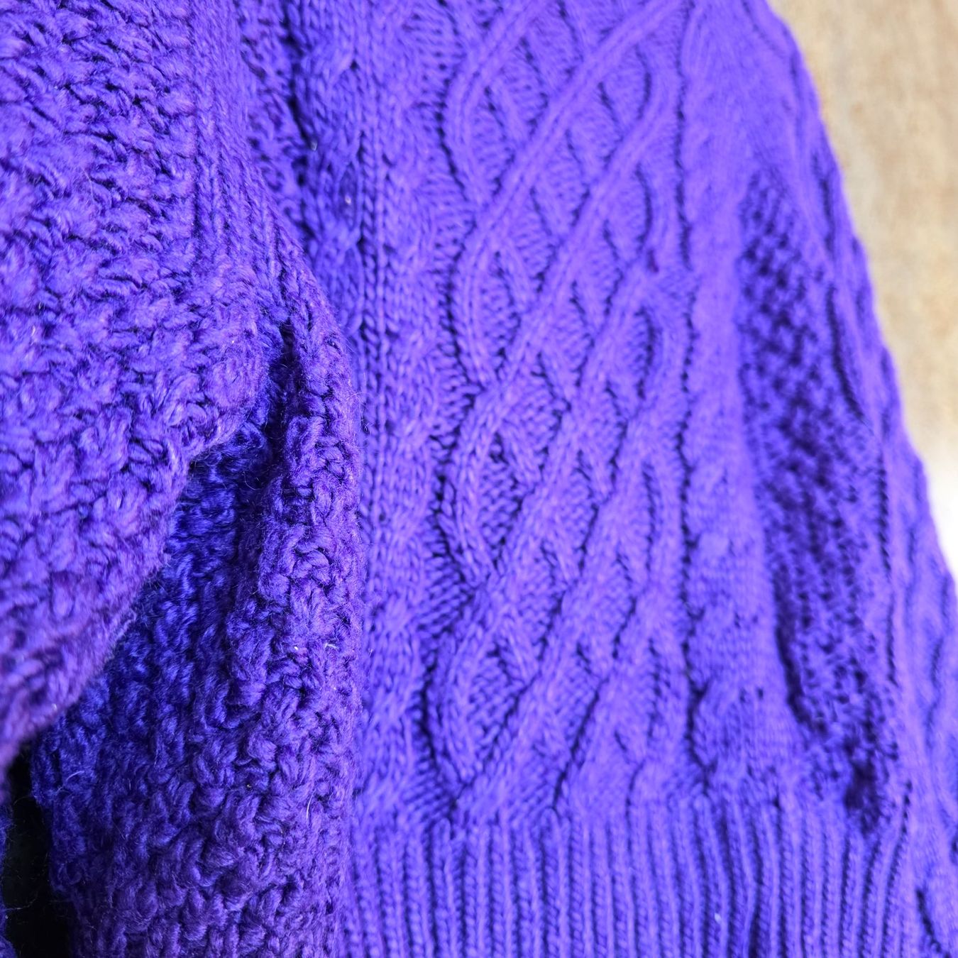 H&M Pulls & Sweat-shirts: 🐸 H&M STRICKPULLOVER M ZOPFMUSTER PULLOVER VIOLETT – D'occasion à Môtier (Vully) par Frogs 6