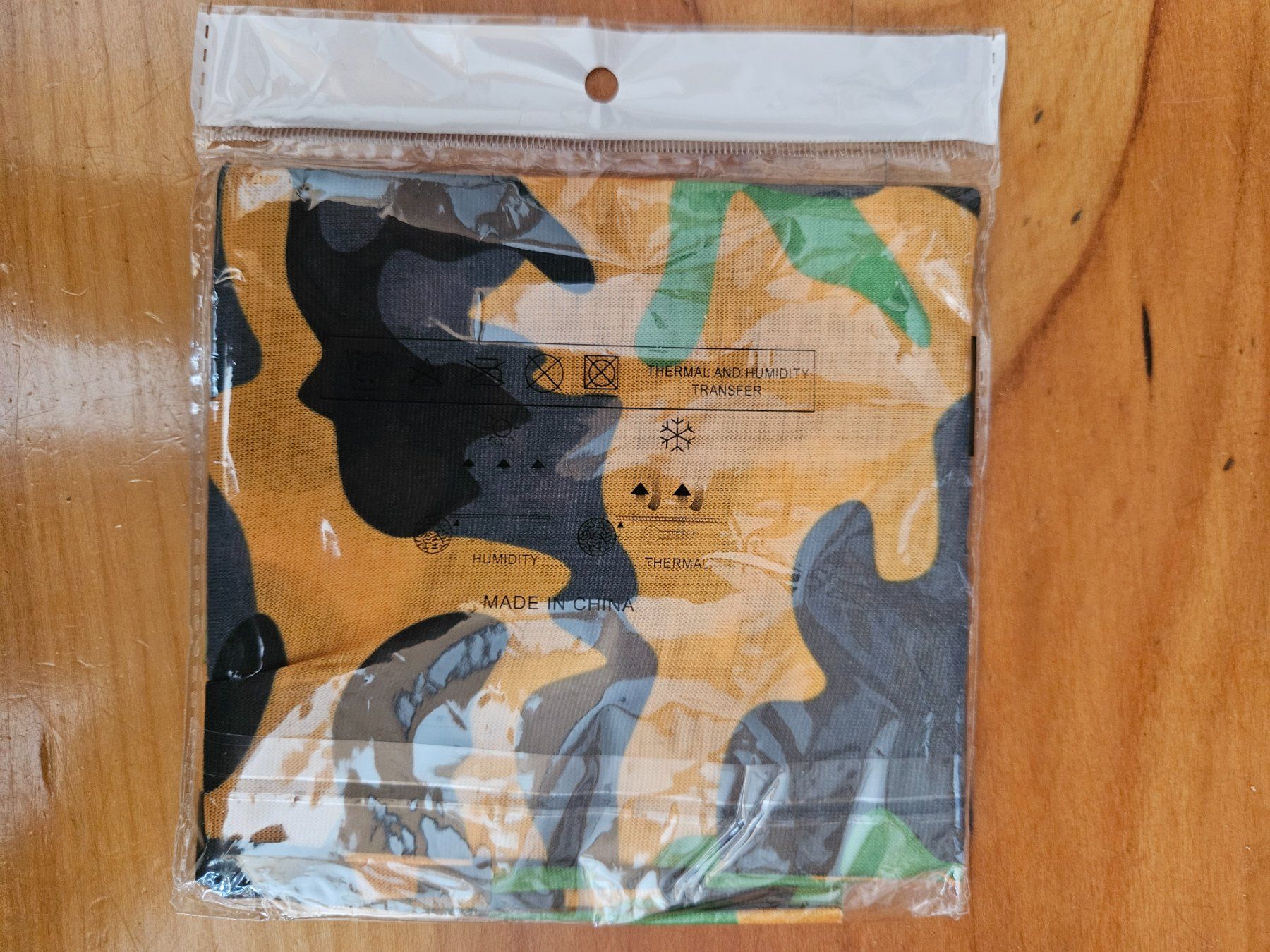 Foulard & Sciarpe: Schlauchtuch Bandana Halstuch – Nuovo e nell'imballaggio originale da St.Gallenkappel venduto da RocknSkull 2