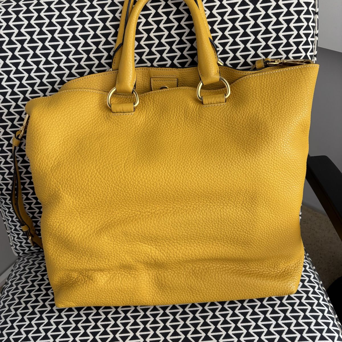 Prada Taschen für Damen: Prada Shopper – Gebraucht aus Biel/Bienne von Eiskristall08 1
