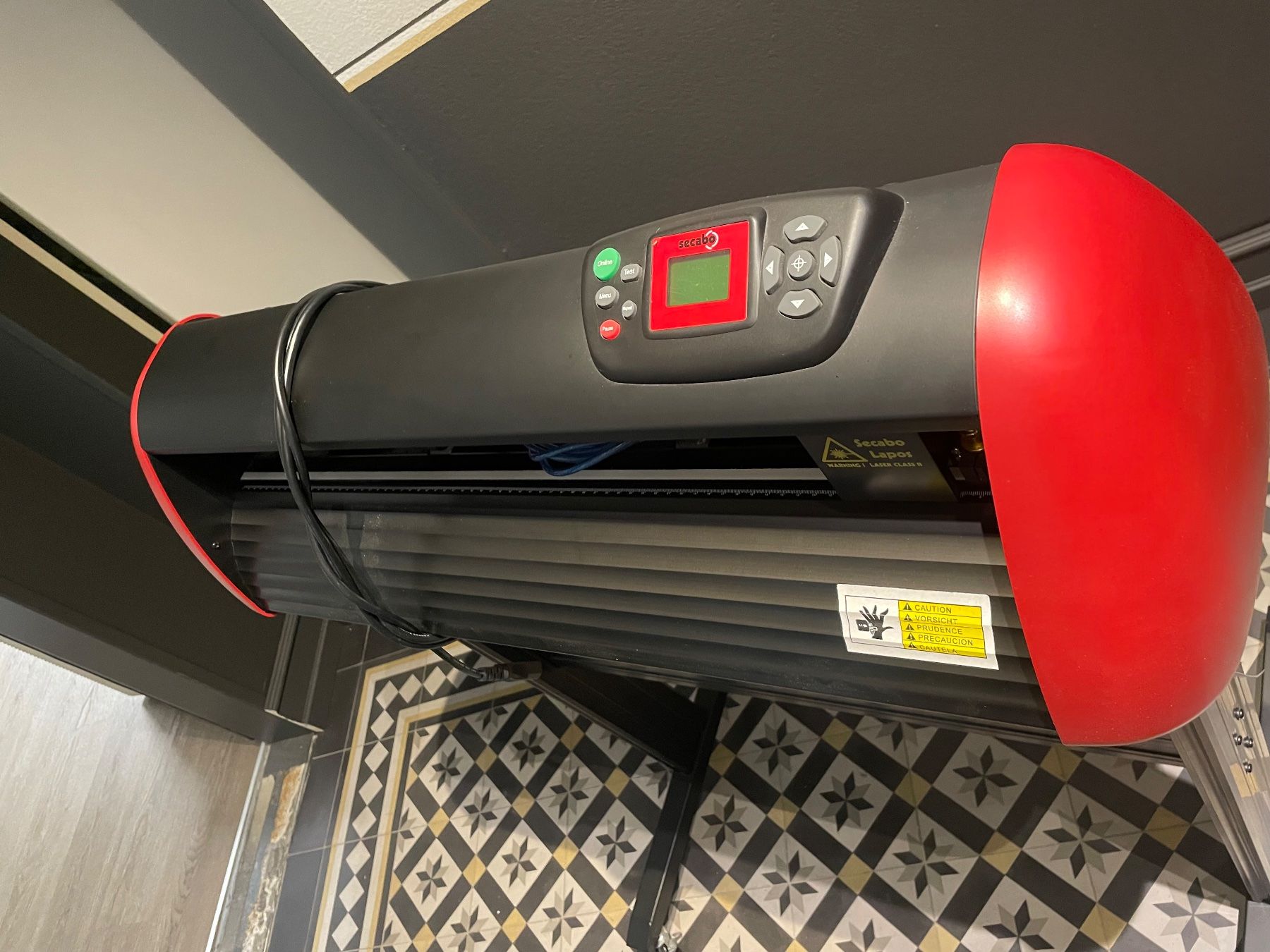 Stampanti: Secabo Schneideplotter C60III – funktionsfähig! – Usato da Luzern venduto da Chufli