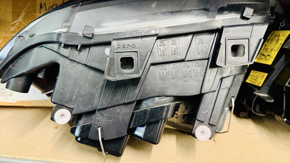 Audi Fari: Audi A6 C5 (4B) Facelift Xenon-Scheinwerfer – Usato da Flawil venduto da abiramn 2