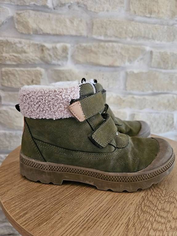 Chaussures filles: Herbstschuh FRIBOO Gr.32 – D'occasion à La Heutte par tau_5vvl