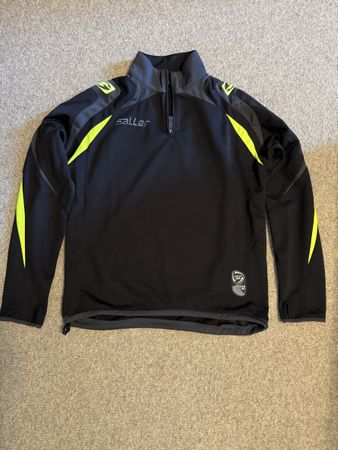 Trainingshirt/Top von Saller
