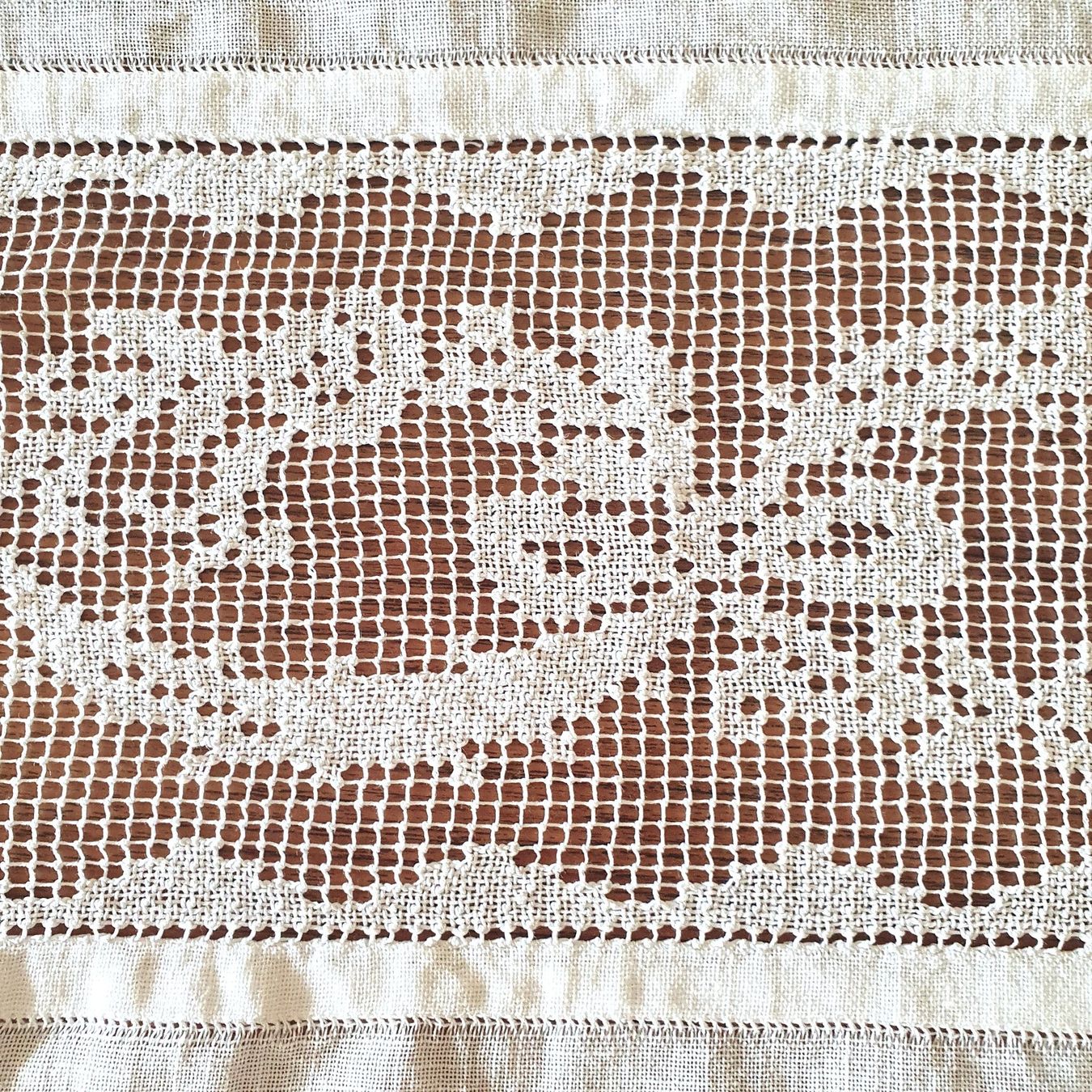 Altra biancheria da tavola: Ancien napperon rectangulaire, 130 x 40 cm – Usato da Lausanne venduto da venise001 6