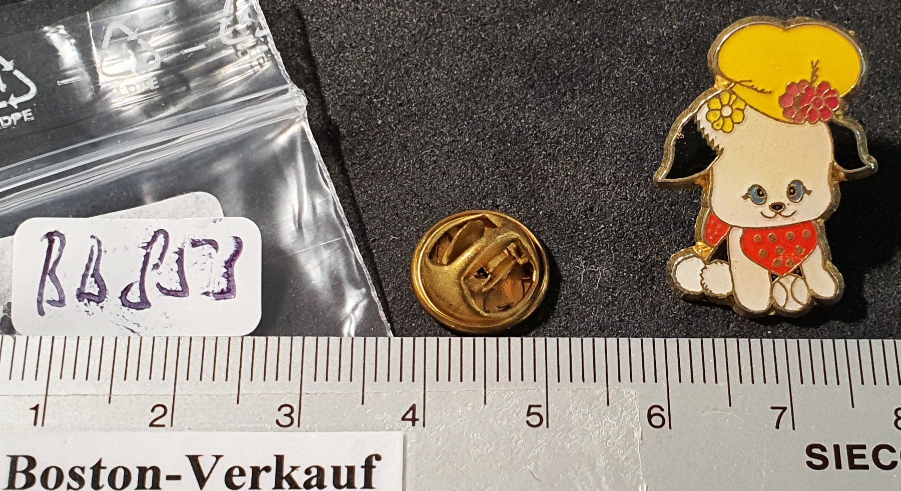 Placchette & Badge: BB853 - Pin Hund – Usato da Reinach BL venduto da Boston-Verkauf 1