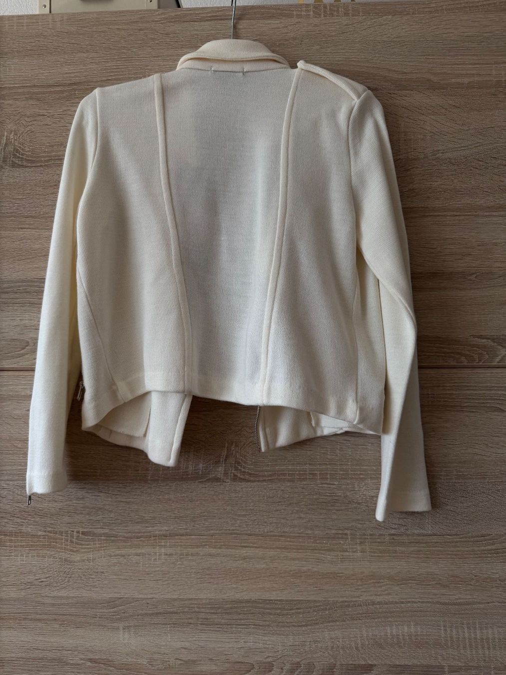 H&M Giacche: Veste légère blanche – Usato da Montreux venduto da Izapechee 3