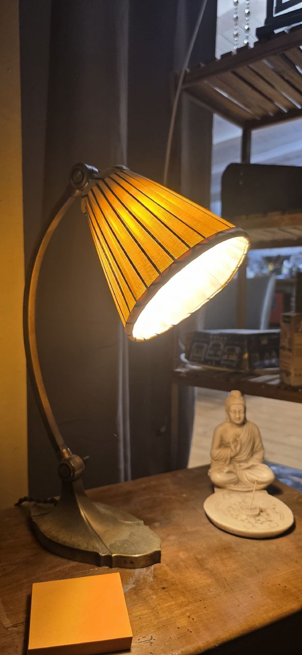 Lampen: Nachttisch Lampe  – Gebraucht aus Zürich von Racula11