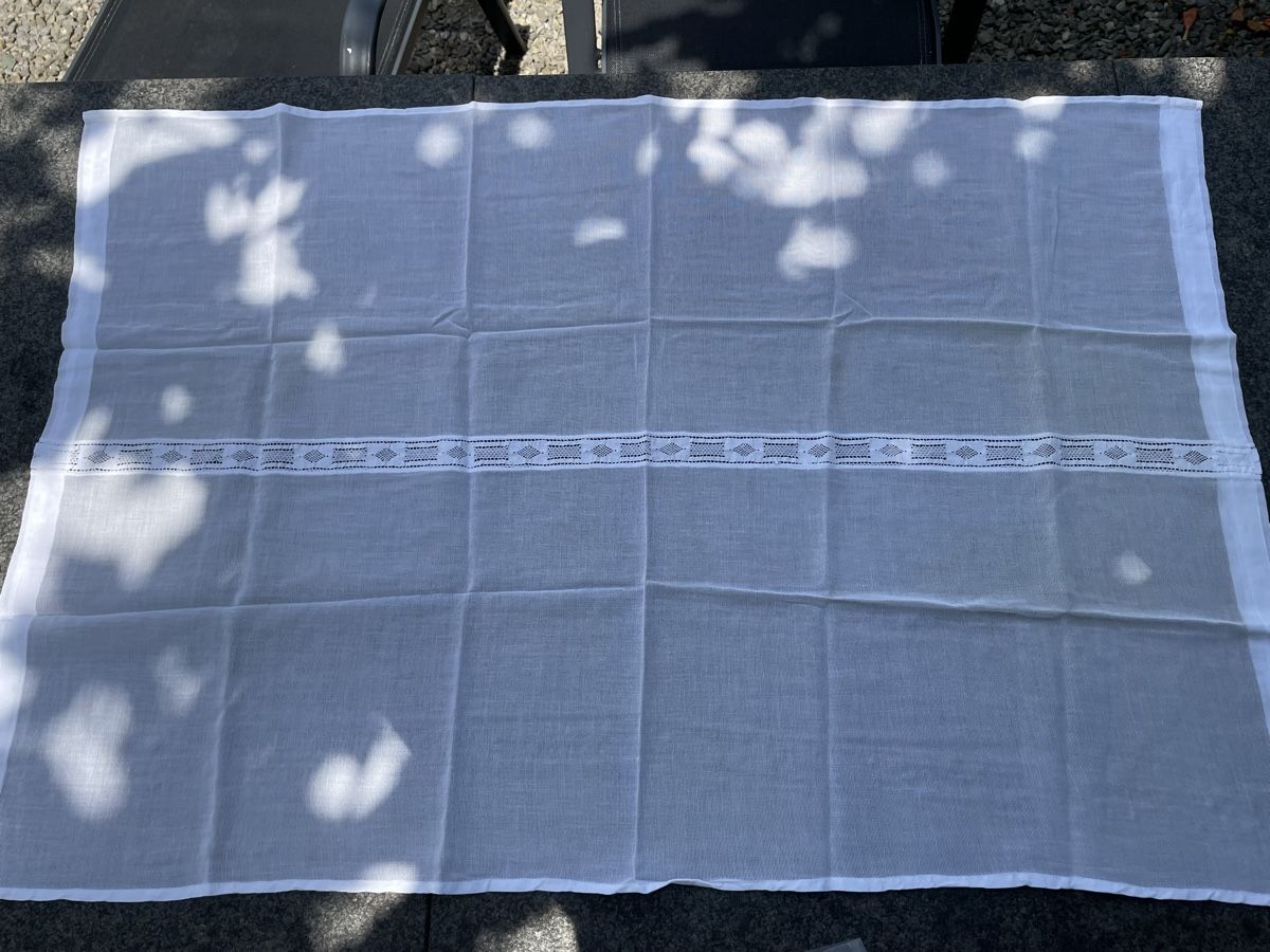 Rideaux: Vorhang Tischdecke 100 x 67cm – D'occasion à Niederbüren par poschti
