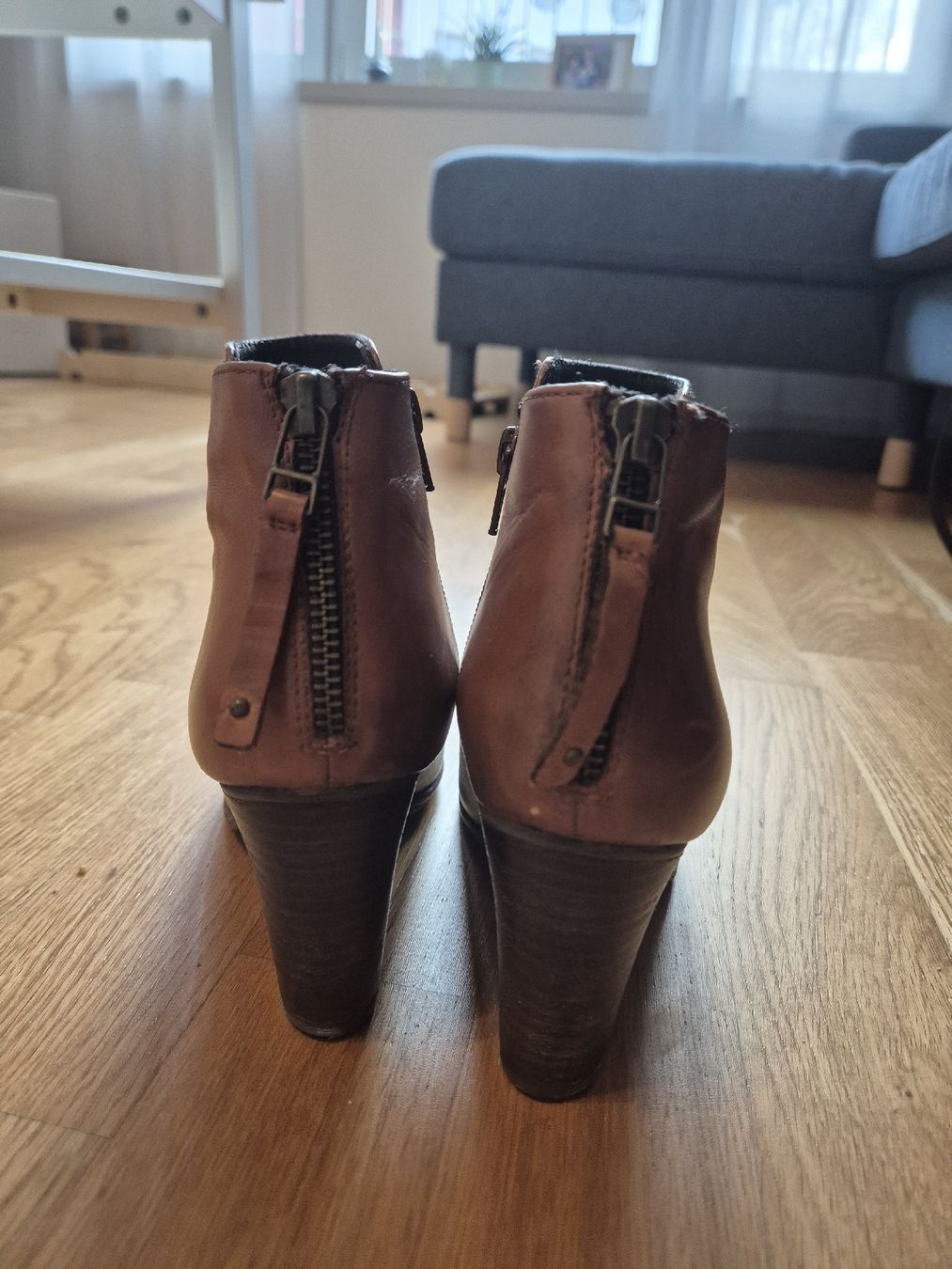 Chaussures femmes: Braune Stiefeletten, Grösse 36 – D'occasion à Luzern par bam_qr5p 2