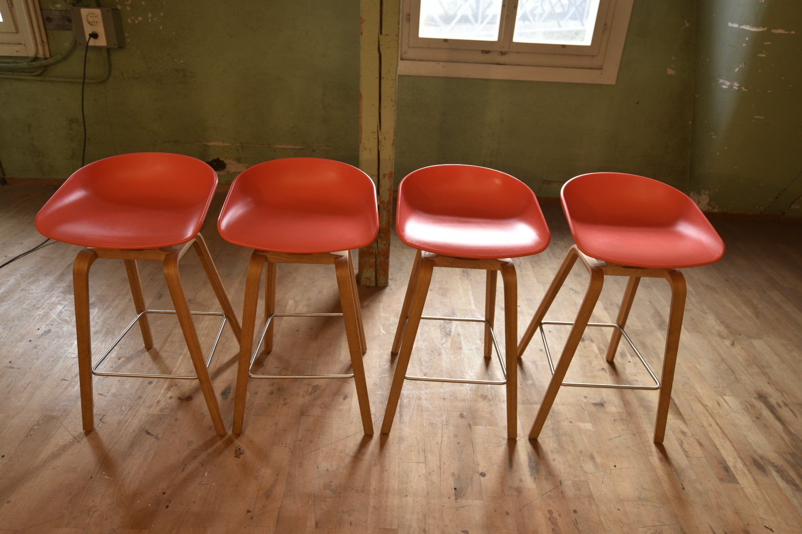 Hay Sgabelli: Designer Barhocker Hay - About A Stool AAS 32 – Usato da Lichtensteig venduto da UsedIN 6
