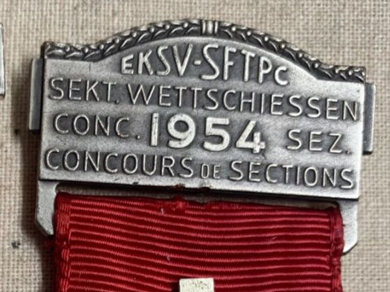 Medaglie: 2 medaglie di tiro - 1954 - 1961 – Usato da Sorengo venduto da 74in 4