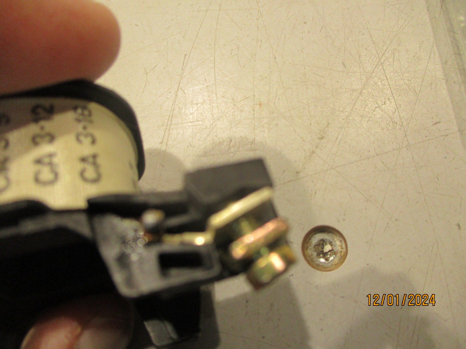 Componenti elettronici: EM J9792 / 230 / CS3 CA 3-9 / 3-12 /3-16 – Usato da Langnau i. E. venduto da Superseven69 6