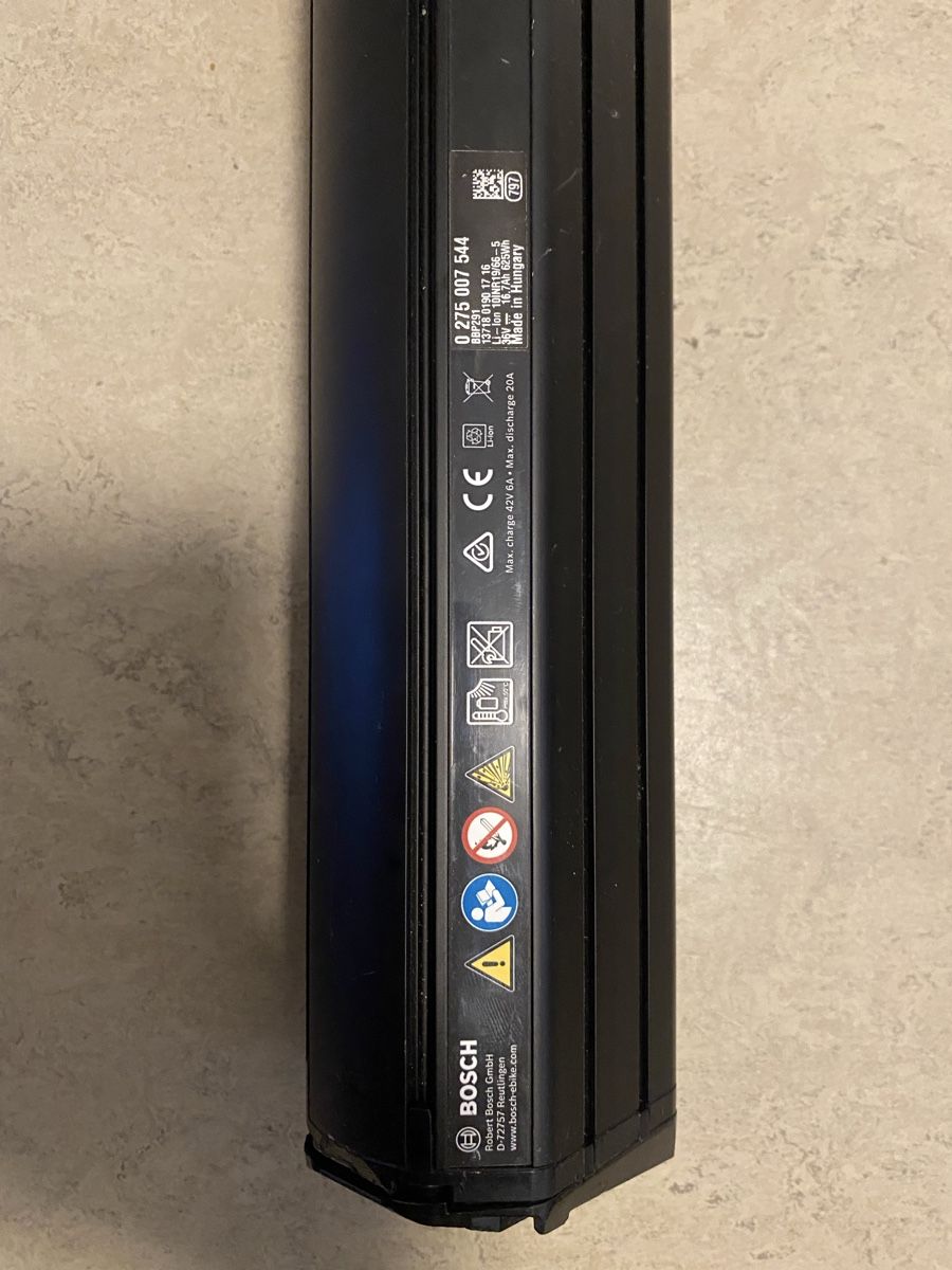 Bosch Batterie: Bosch PowerTube 625  VERTIKAL – Usato da Luzern venduto da Goodmorning_16 2