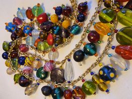 Vintage 70er lange bunte Gypsy bzw. Murano Stil Glas Kette