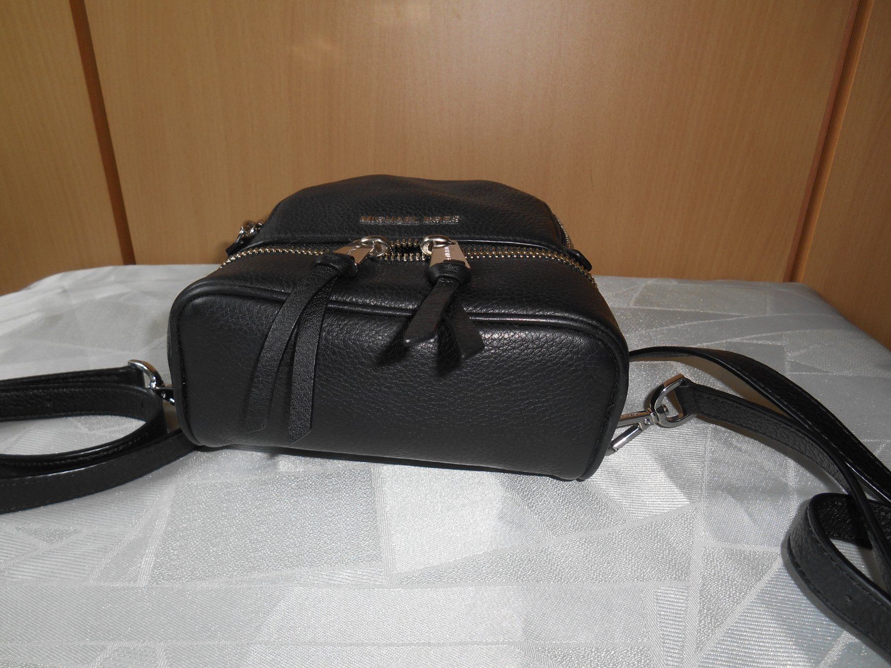 Michael Kors Rucksäcke: Michael Kors Leder Rucksack – Gebraucht aus Basel von chien008 4