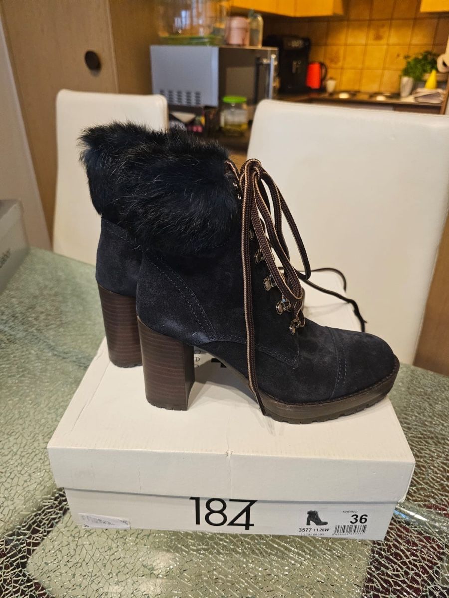 Walder Scarpe da donna: 1874 by Walder Gr. 36 – Nuovo (secondo la descrizione) da Luzern venduto da Reni025 1