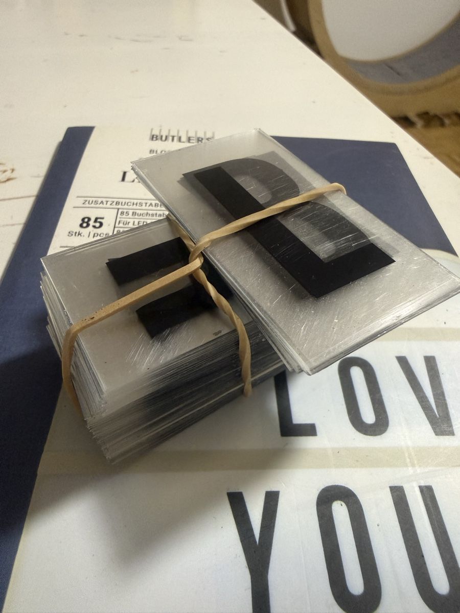 Alle Dekorationen: 100+ Extra Buchstaben für Leuchtkasten – Neu (gemäss Beschreibung) aus Zürich von isabellaferrarx 1