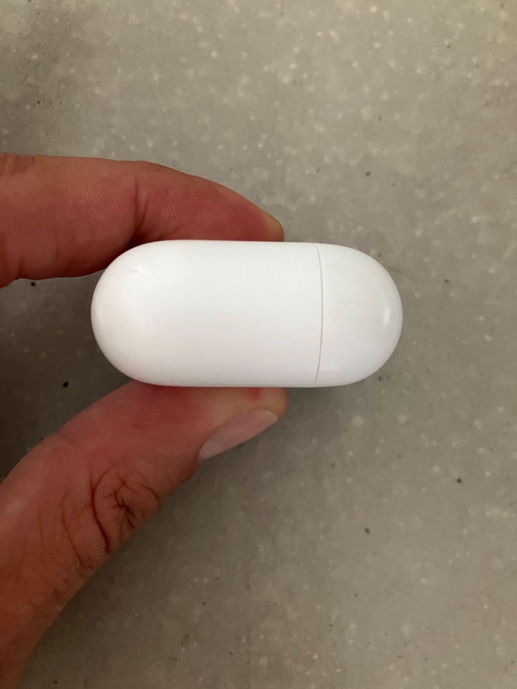 Apple Casques audio: APPLE AIRPODS 4 CASE ANC – D'occasion à Lausanne par mr.v 8