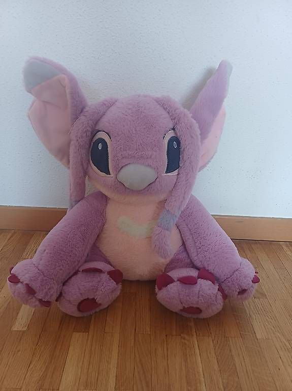 Giocattoli: Peluche Angela 30 cm – Usato da Lausanne venduto da RUBY.1990