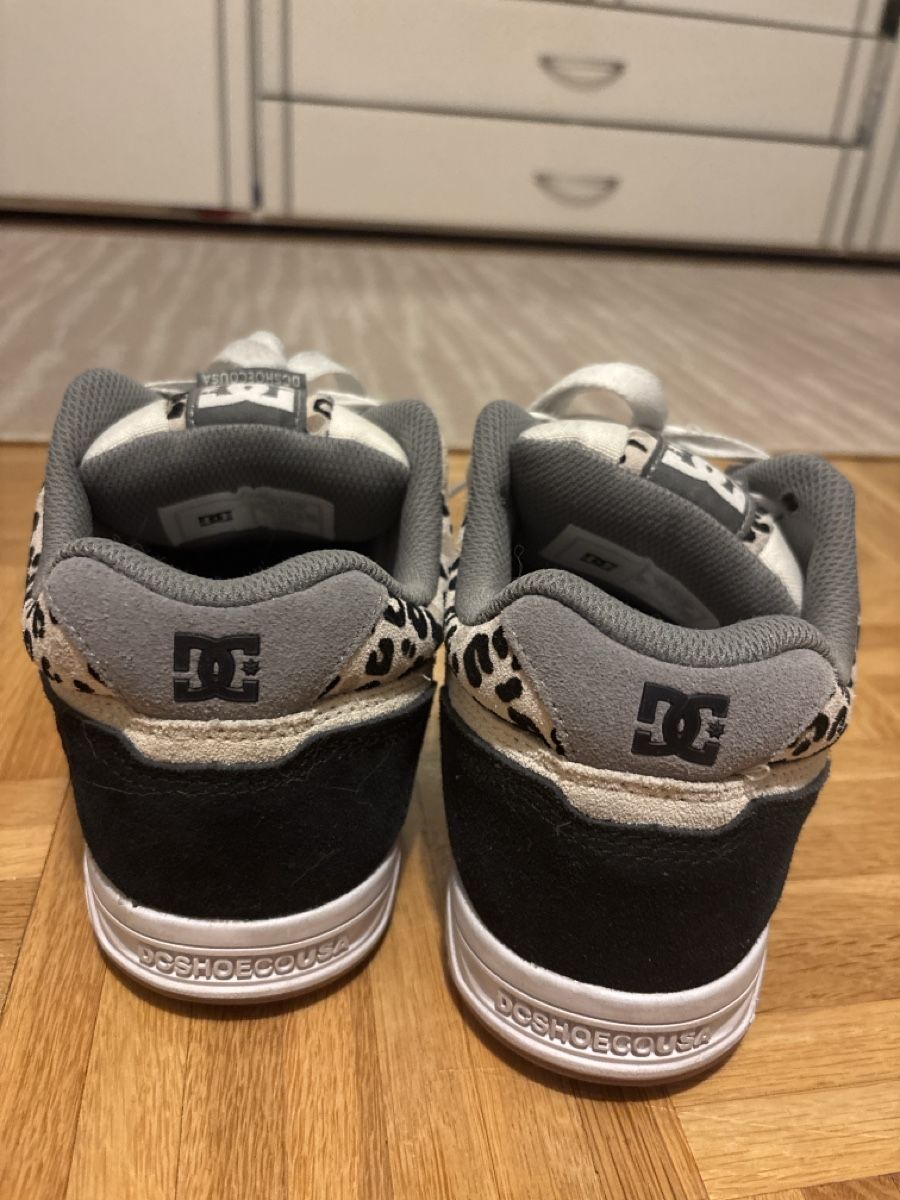 DC shoes Scarpe da donna: DC Shoes mit Leopardenprint – Usato da Solothurn venduto da con_sk82 1