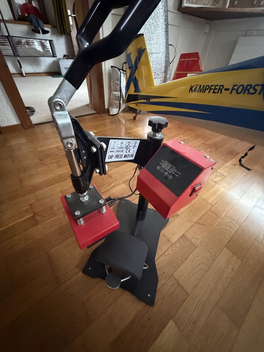 Alle Maschinen: Schneideplotter Textil und cap presse dreier set – Gebraucht aus Magden von Keppi 2