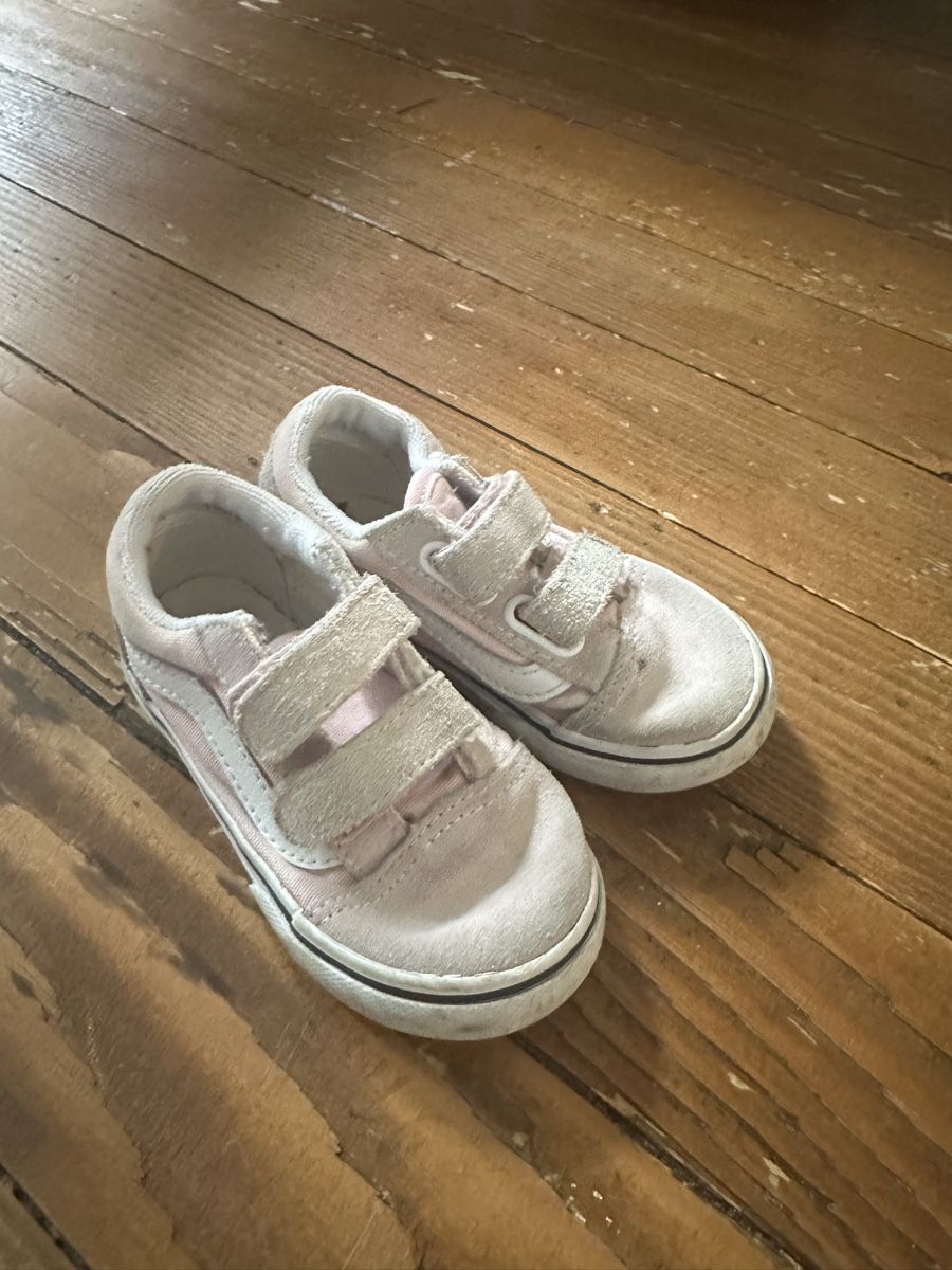 Vans Schuhe für Jungen: Vans Klettschuhe Grösse 23.5 rosa – Gebraucht aus Schaffhausen von NellyE