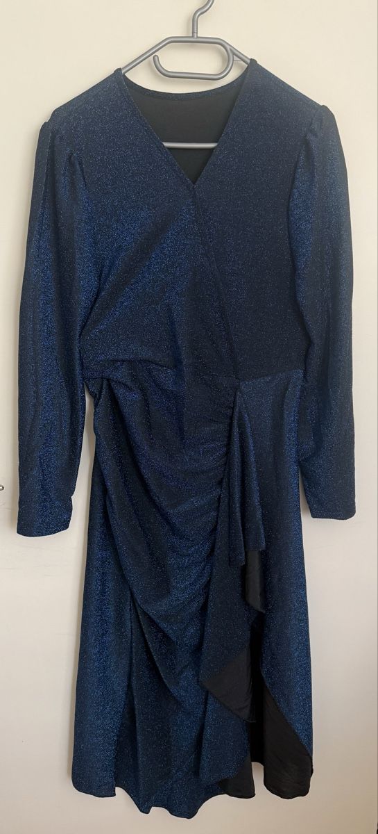 Kleider: Abendkleid  – Neu (gemäss Beschreibung) aus Abtwil SG von Fcbayern1992