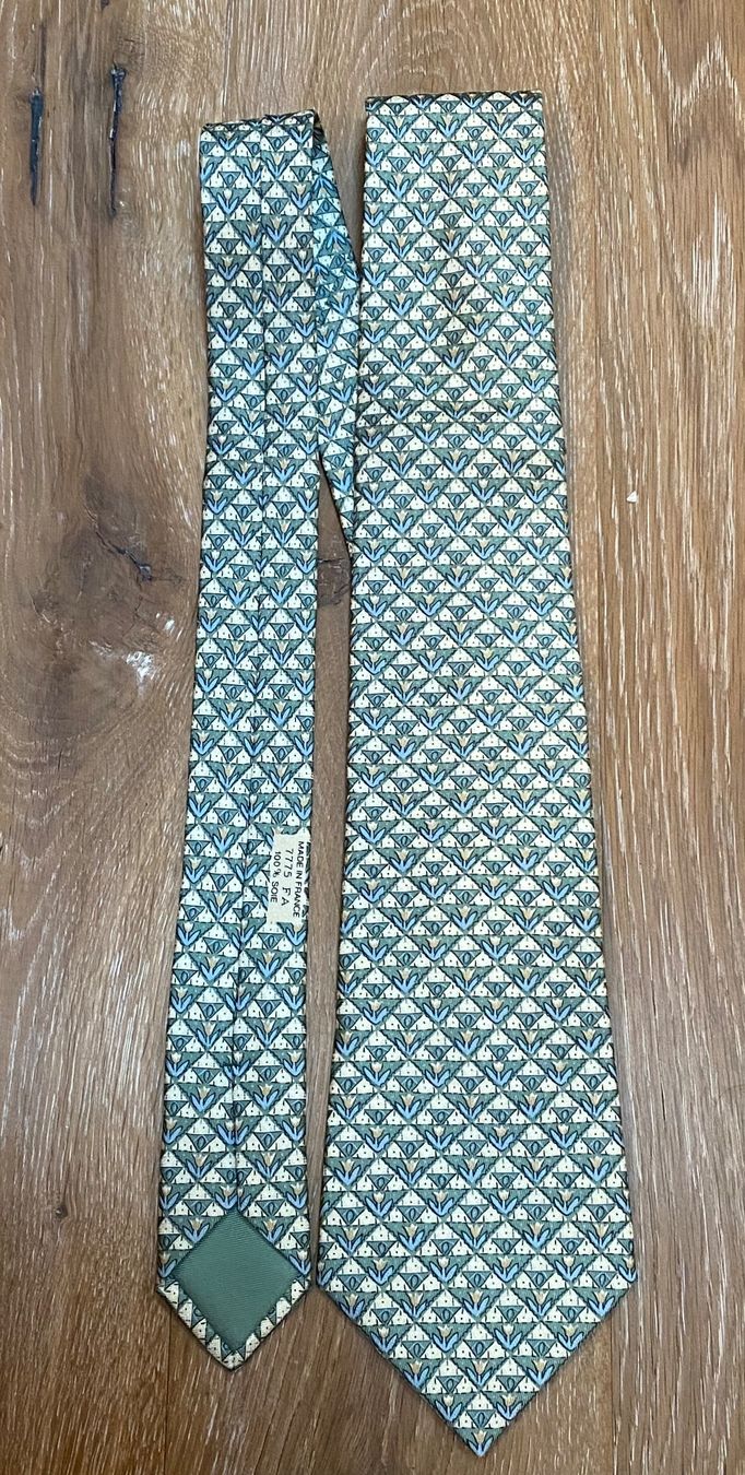 Hermès Krawatten: Beautiful HERMÈS men’s silk tie – Neu (gemäss Beschreibung) aus Grund b. Gstaad von PlageNeige