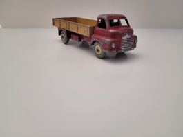 BEDFORD TRUCK (DINKY TOYS) 1/43