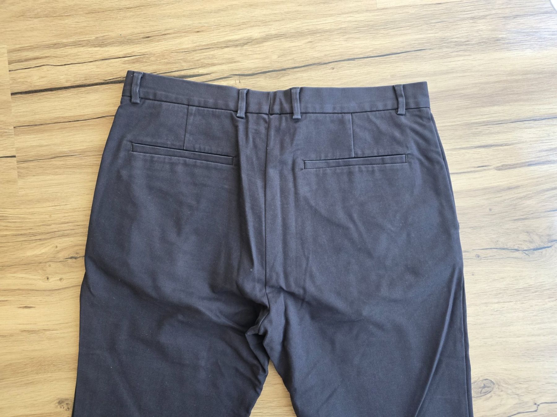 Cos Hosen: COS Chino, Grösse 50 – Gebraucht aus Oberbüren von UC1987 3