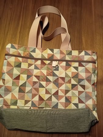 Praktische Damen Handtasche / Shopper,aus Polsterstoff..neu!