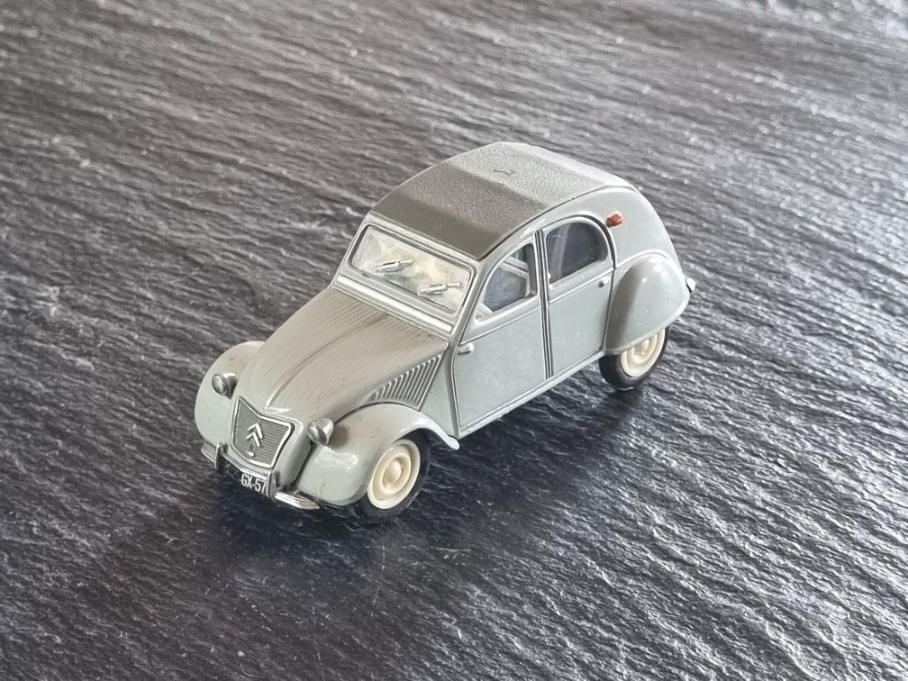 Citroën Voitures modèles: Citroen 2CV 1957 "Dinky 1992" – D'occasion à Adliswil par Highjack2