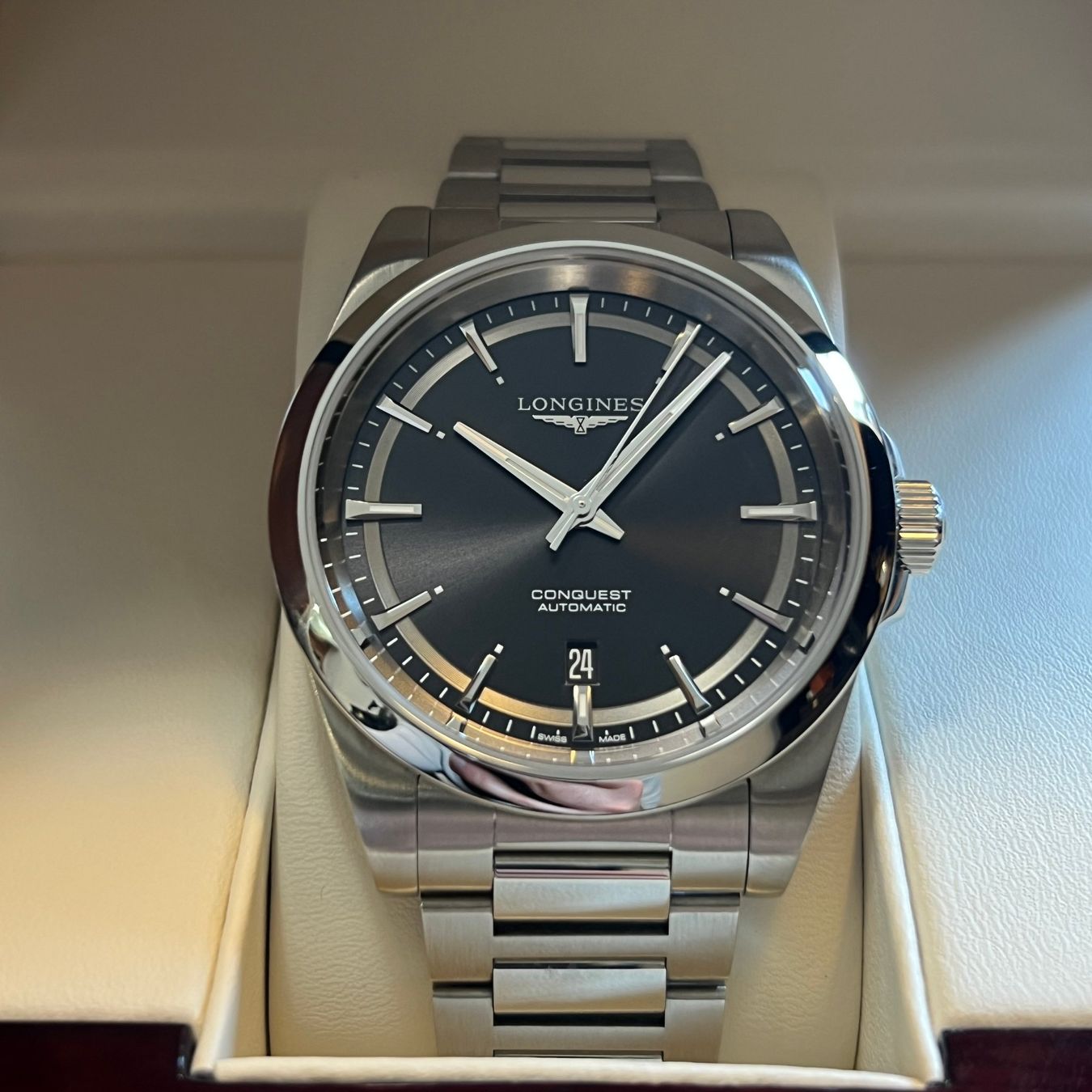 Longines Orologi: Longines Conquest Black Dial Full Set L3.830.4.52.6 – Usato da Carouge GE venduto da Watchaser