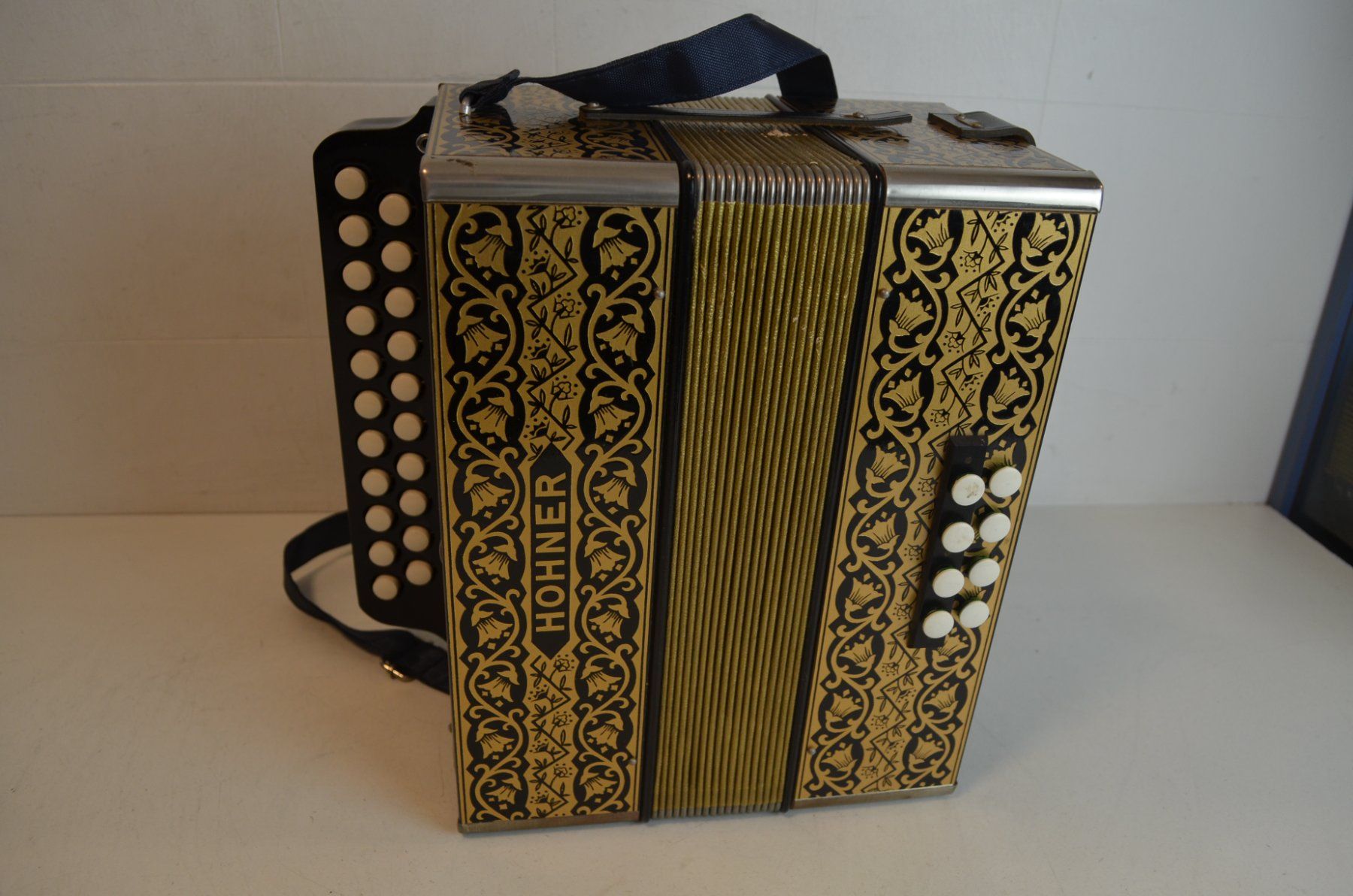 Hohner Musikinstrumente: Akkordeon diatonisch Hohner – Gebraucht aus Zürich von baumusik 7