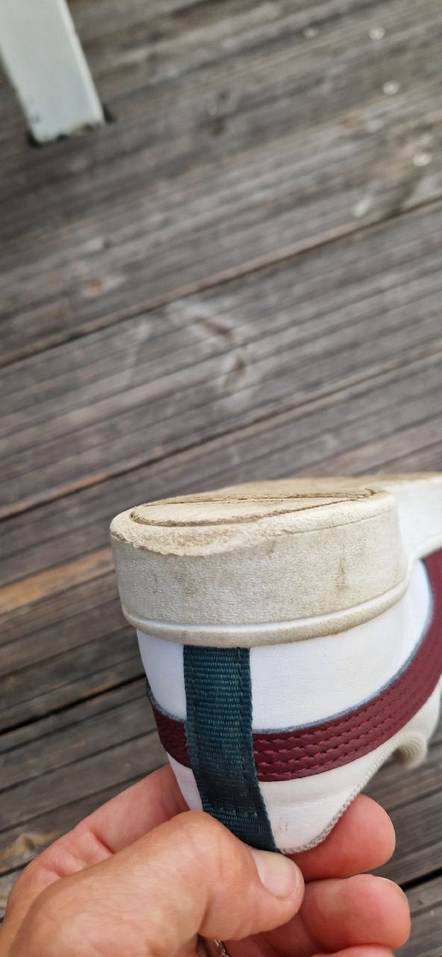 Puma Schuhe für Jungen: Puma Kinder Sneaker Grösse 33 gebraucht – Gebraucht aus Grosshöchstetten von Joyaracer1985 2