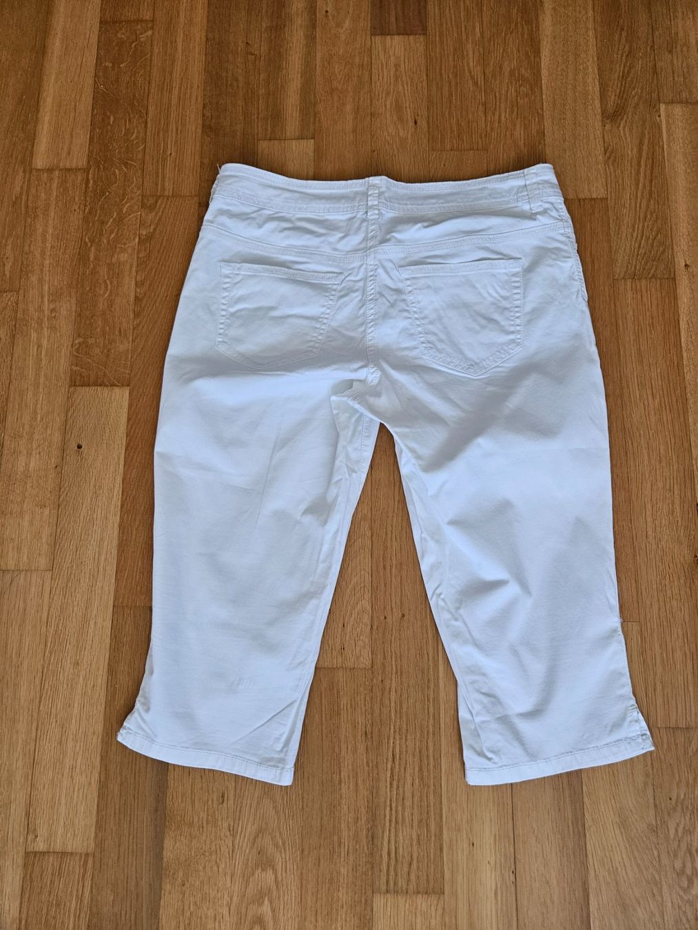 Tom Tailor Pantaloni: Caprihose Tom Tailor weiss – Usato da Möriken AG venduto da pam66 1