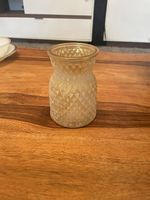 Kleine Deko-Glasvase mattgold mit Rautenmuster ? 10,5 cm!
