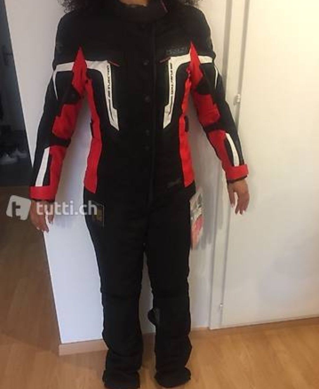 Lotti di vestiti: Töffkleider NEU!SET 1+2 – Nuovo e nell'imballaggio originale da Zürich venduto da GCR01 1