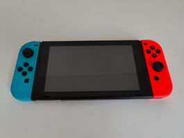 Nintendo Switch Konsole Rot/Blau inkl. Zubehör