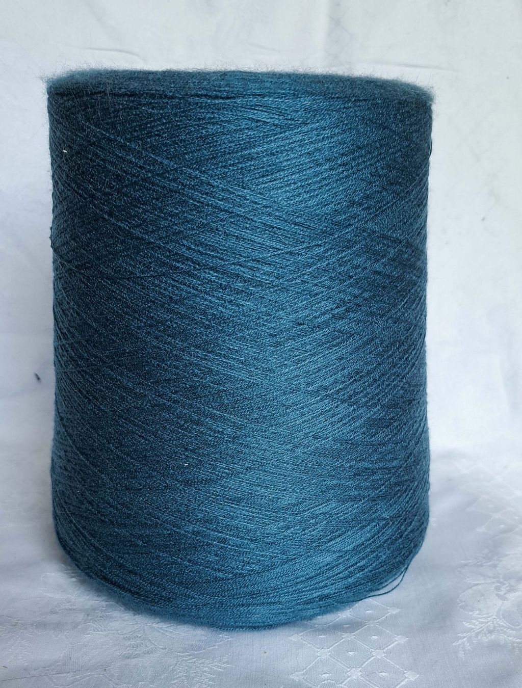 Lana: 50g weiche Acrylwolle – Nuovo (secondo la descrizione) da Basel venduto da Sweet-Yarns01