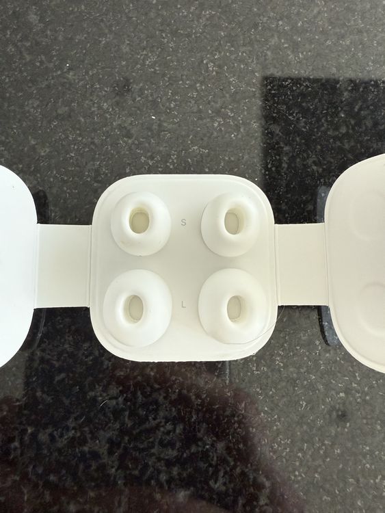 Air Pods Pro 4