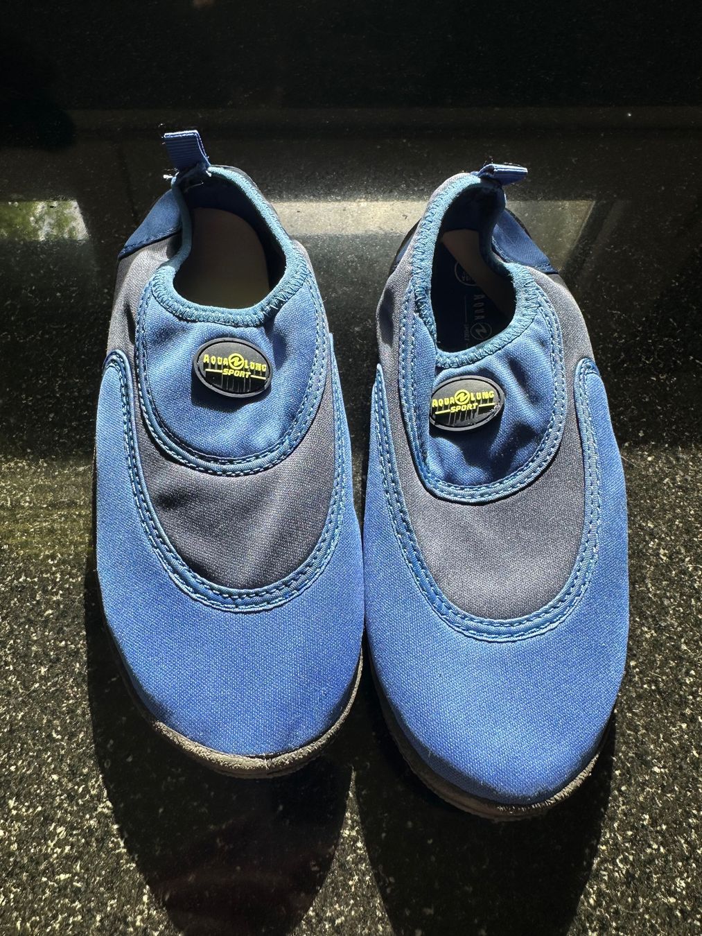 Scarpe per ragazzi: Aqualung Badeschuhe Grösse 34/35 – Nuovo (secondo la descrizione) da Adliswil venduto da surenya