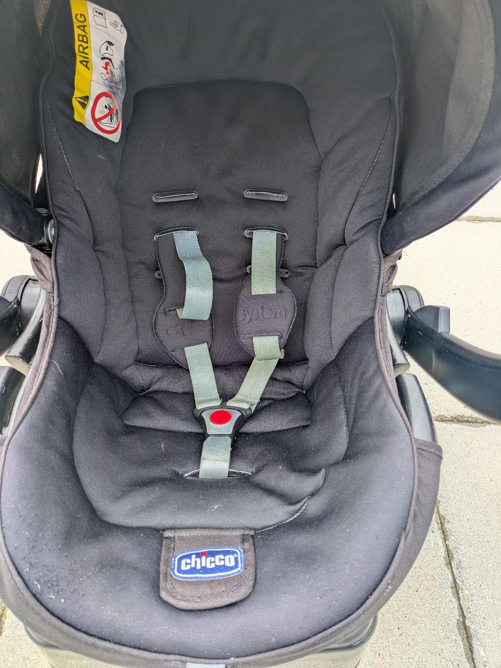 Chicco Seggiolini per auto: Chicco Babyschale mit extra Isofix Base – Usato da Rudolfstetten venduto da rudolfchris 3